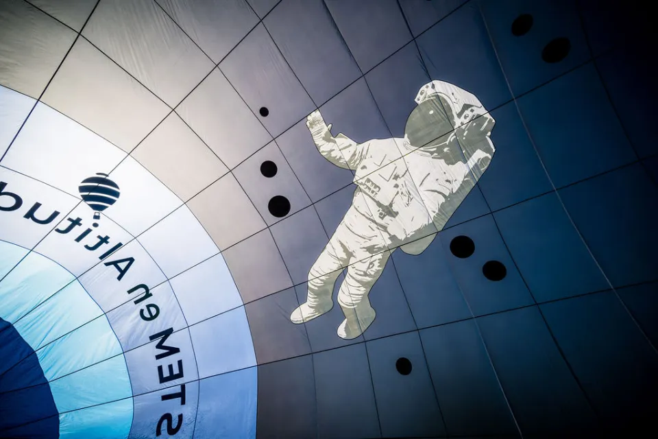 Montgolfière personnalisée avec un astronaute